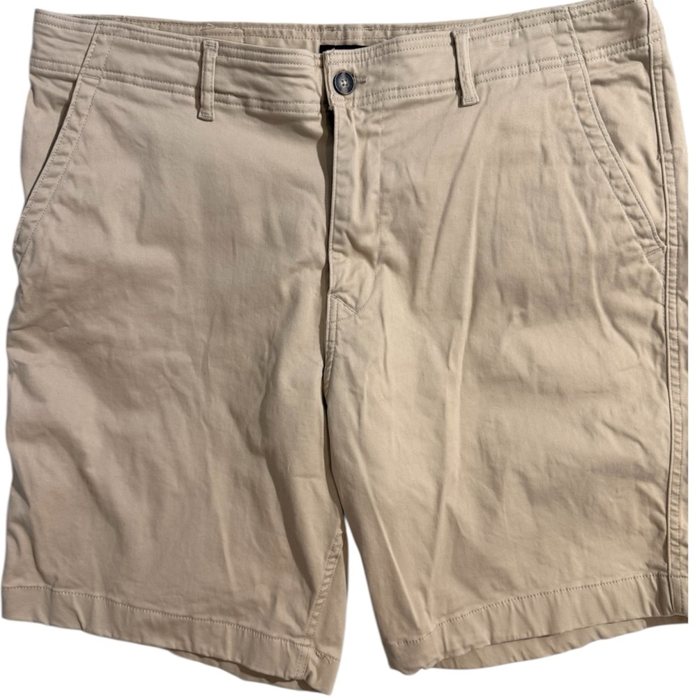 Lucky Brand Chino Shorts Size 38 Khaki Tan Flat Front Stretch 10” Inseam